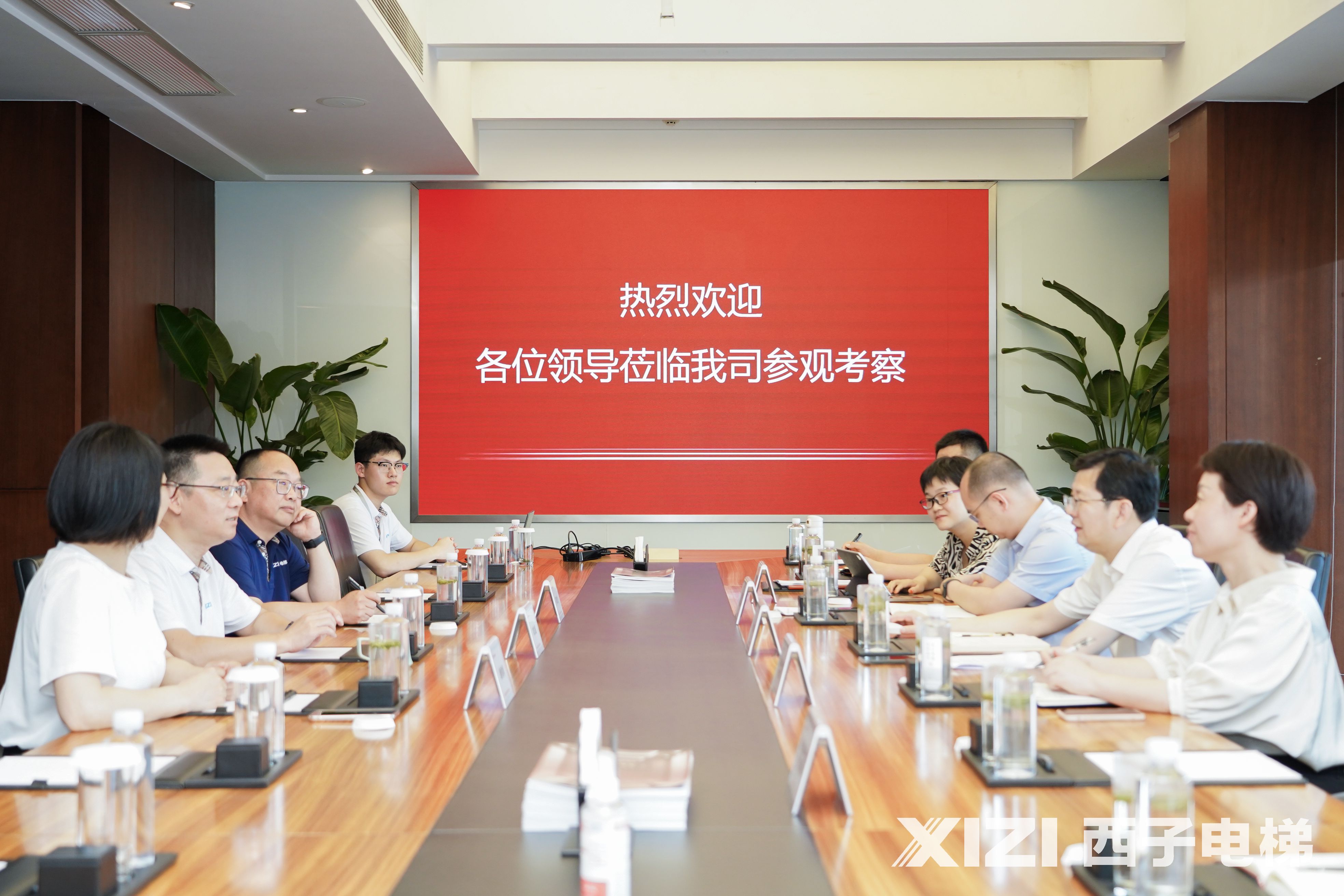 杭州城西科創大走廊管委會副主任尤榮福一行走訪西子電梯